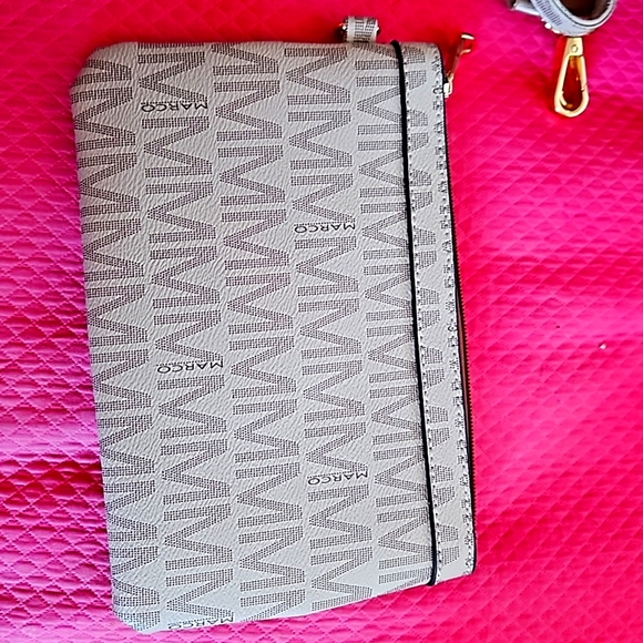 Marco bag, with Matching Marco wallet(clutch) - Picture 11 of 14